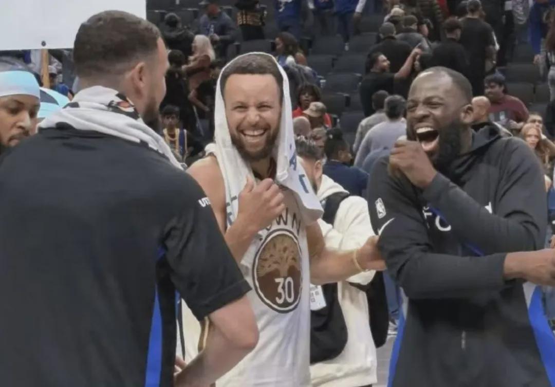 NG体网页登入-轰下38分的库里，正负值-24！他怎么又被喷？认清形势，放弃幻想